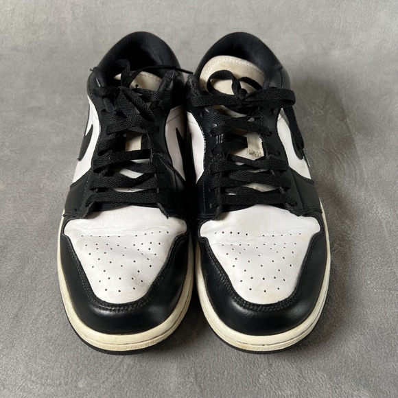 Nike Air Jordan 1 Low “Black & White” (Panda) Size 12 - Picture 2 of 6